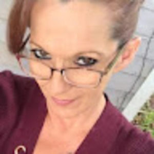 Meet your Posher, Suzanne